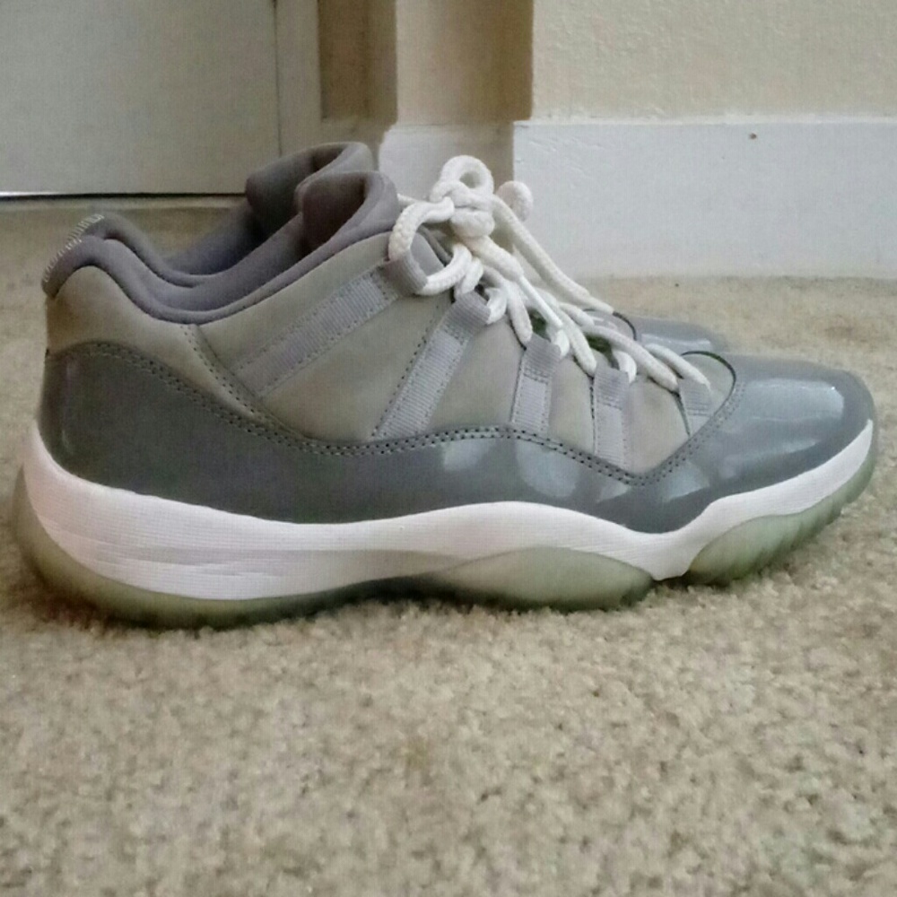 Cool Grey Jordan 11 - Picture 4 of 5